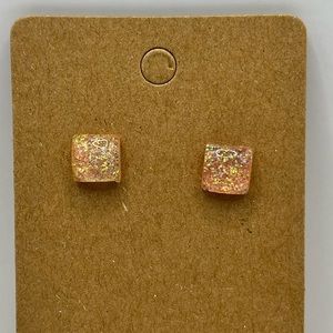 Peach shiny square stud earrings
